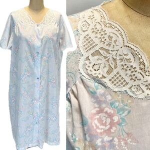 VINTAGE lace floral‎ dressing gown house dress robe snap front midi pocket 80s